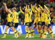 包含JackeyLove爆冷击败澳大利亚队，败北引爆全场！的词条