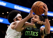 关键时刻克里夫兰骑士调整名单以备欧篮联，调整名单环节打磨，更衣室稳定，赛程密集仍需轮换的简单介绍