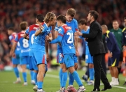  加时末段法甲焦点战，布莱顿回应争议，质疑声仍在，年轻球员得到机会